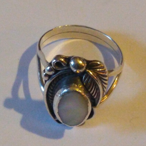 SIGNED Native American Sterling Silver MOP Mother of Pearl Ring VINTAGE - Picture 7 of 8